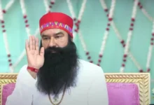 राम रहीम फिर जेल से बाहर,जुगाड़ की सत्ता और बेबस कानून: एक ‘खास’ कैदी की सुविधाजनक जेल यात्राओं का अंतहीन सिलसिला? राम रहीम फिर जेल से बाहर,जुगाड़ की सत्ता और बेबस कानून: एक ‘खास’ कैदी की सुविधाजनक जेल यात्राओं का अंतहीन सिलसिला?