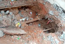 आगरा सपा पार्षद ने किया अनसुना, तो भाजपा वार्ड अध्यक्ष बने जनता का सहारा: बारिश से धंसी सड़क के मरम्मत का काम शुरू आगरा सपा पार्षद ने किया अनसुना, तो भाजपा वार्ड अध्यक्ष बने जनता का सहारा: बारिश से धंसी सड़क के मरम्मत का काम शुरू